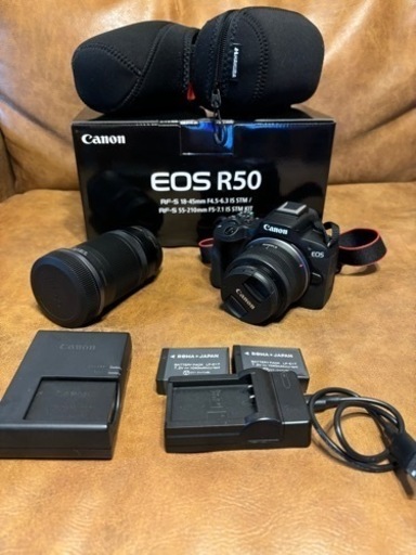 一眼レフ ミラーレス　Canon EOS R50・ダブルズームキット美品　箱付き