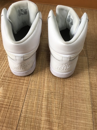 NIKEハイカットスニーカー白