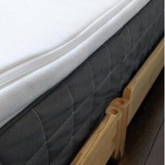 IKEA クイーンサイズベッド（166×205cm）
