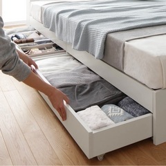 セミダブル　ベッドフレーム　収納付き　　ホワイト　充電コンセントあり　