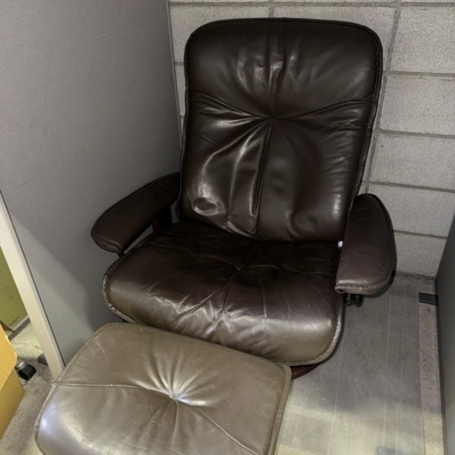 EKORNES　エコーネス　本革　Consul コンサル　リクライニングチェア　オットマン付き