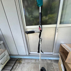 草刈機 刈払機 マキタ 充電式 MUR142UD