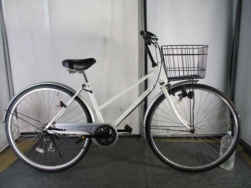 Ｄ569★　9000円★整備済み 中古子供自転車 シティ　ホワイト　6段変速　LEDダイナモライト【27インチ 】