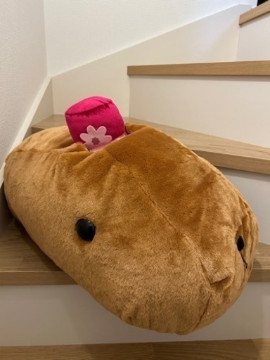 カピバラビッグ　ぬいぐるみ　　　　　　　　　　(新品未使用品)