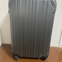 スーツケース　収納