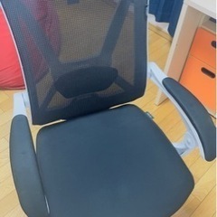 仕事椅子-オフィスチェア