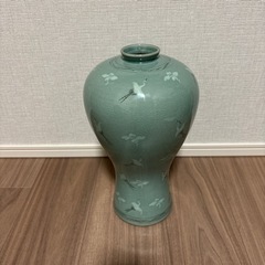 立派な青磁　花瓶　壺