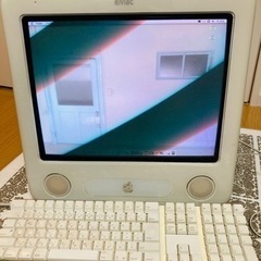 レトロPC　eMac（イーマック）