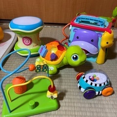 赤ちゃんおもちゃ　知育玩具