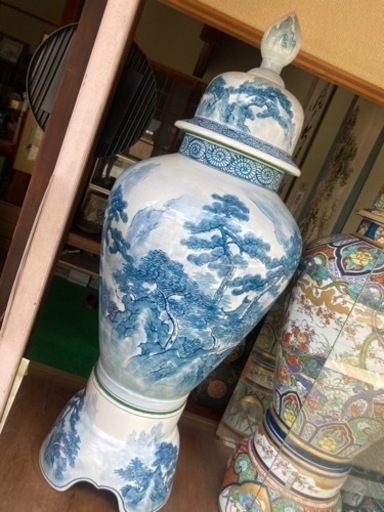 豪華大壺　飾壺　山水画　有田焼　未使用品