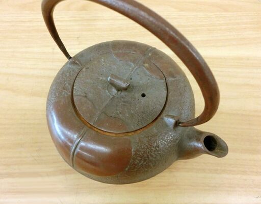 ■岩鋳 南部鉄器 鉄瓶 急須 赤茶砂鉄柿葉紋 茶道具 岩手 盛岡 伝統工芸品 札幌 西区 西野店