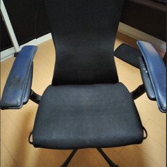 ハーマンミラー Embody chair　中古品 9万円