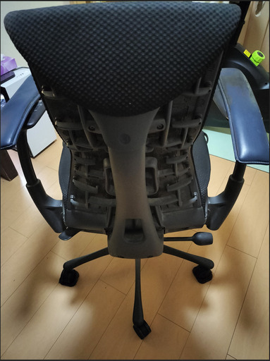 ハーマンミラー Embody chair　中古品 3万円