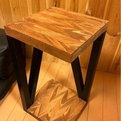 美品木製　無垢材　天然木　コーナーテーブル カフェテーブル　サイ...