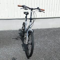 中古自転車多数販売中!　安い自転車は大丈夫？という方　是非ご来店ください!　折りたたみ自転車　シティサイクル　20インチ　シルバー　SHIMANO　外装6段変速　Vブレーキ　売れてます!　早い者勝ち!　状態は全体的に極めて良好と思います!　m16