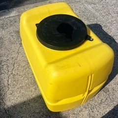 貯水タンク:ローリータンク 標準型300リットル Y-300L:ダイライト