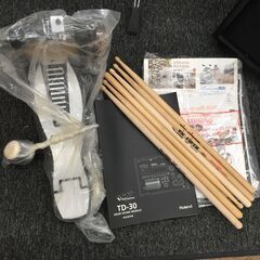 【中古】【店頭引取限定】ROLAND TD-30　電子ﾄﾞﾗﾑ　ローランド　418,000円