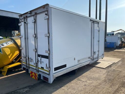 福岡発　4ｔコンテナ　両側スライドドア付　お値段交渉有り　その他多数品揃え　株式会社南商会