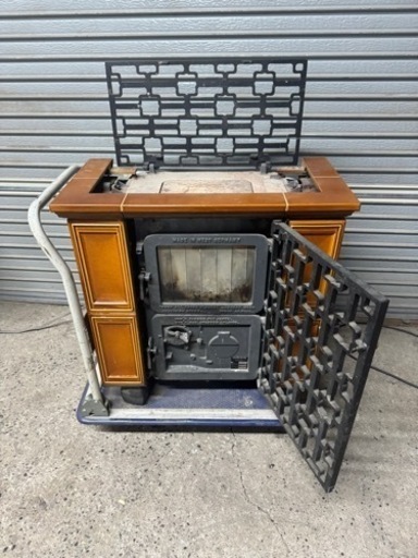 北海道 旭川 煙突式 鋳物 鋳造 薪ストーブ 暖炉