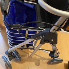 定価およそ55000円  未使用 
tacaof テイコブ 歩行器 シニアカー 手押し車 買い物カート   