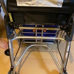 定価およそ55000円  未使用 
tacaof テイコブ 歩行器 シニアカー 手押し車 買い物カート   