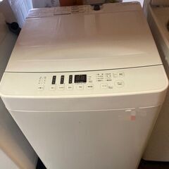 ☆中古￥11,800！Hisense　5.5kg洗濯機　家電　2021年製　AT-WM5511-WH型　幅54㎝ｘ奥行54㎝ｘ高さ88㎝　【BF056】 ☆中古￥11,800！Hisense 5.5kg洗濯機 家電 2021年製 AT-WM5511-WH型