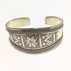 新品★「激レア」トゥアレグ　バングル ブレスレット　シルバー925z20