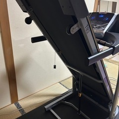 ランニングマシン　tempo T82　