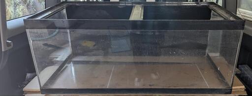 中古90cmアクリル水槽　ロータイプ