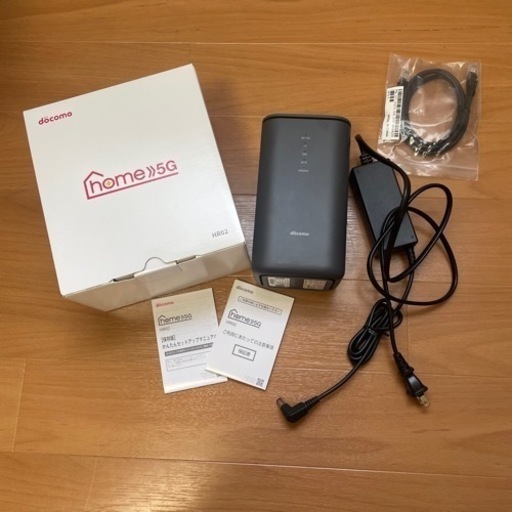 パソコン 周辺機器　docomo home 5G HR02 ホームルーター