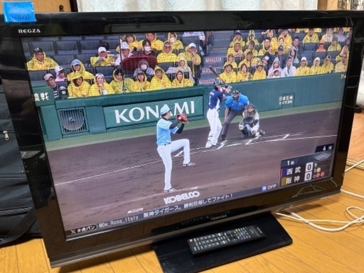 中型〜大型テレビ78 TOSHIBA REGZA 2010年製 40インチ 大阪府内 配達設置無料 保管場所での引き取りは値引きします
