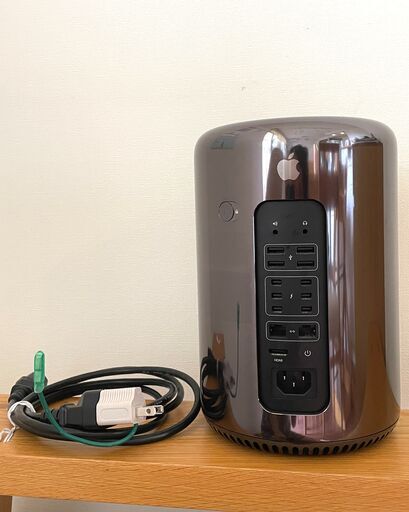 Mac Pro Late2013 Xeon E5 3.7GHz メモリー32GB HDD1TB ハイスペック