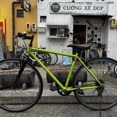 自転車 クロスバイク 700x28c 6変速 緑 配達可能