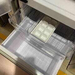 137L 冷蔵庫　シャープ SJ-GD14E-B　2019年