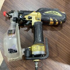 日立　高圧ネジ打機　WF4H2