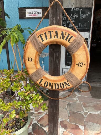 タイタニック救命浮き輪
