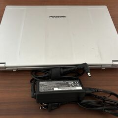 Panasonc CF-LX6 【少し画面不具合
あり】