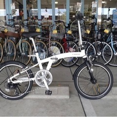 【完売御礼】【大人用】整備済 クロモ 超軽量 20型外装7段ギア  中古の折畳自転車 白色  <自転車のオオムラ 静岡店> 完売御礼】【大人用】整備済 クロモ 超軽量 20型外装7段ギア 中古の折