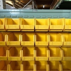 VanLack パネルコンテナラック　片面　キャスター付き　コンテナ５４個　W91 D60 H177cm VanLack パネルコンテナラック 片面 キャスター付き コンテナ54個