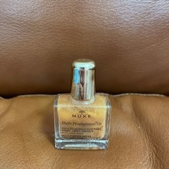 送料込み 手渡し1000円引 CHANEL オマケ•NUXEニュクス