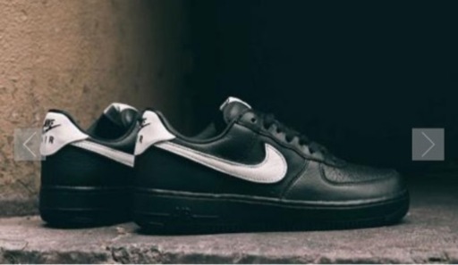 スニーカー Nike Air Force 1 Low Retro QS \