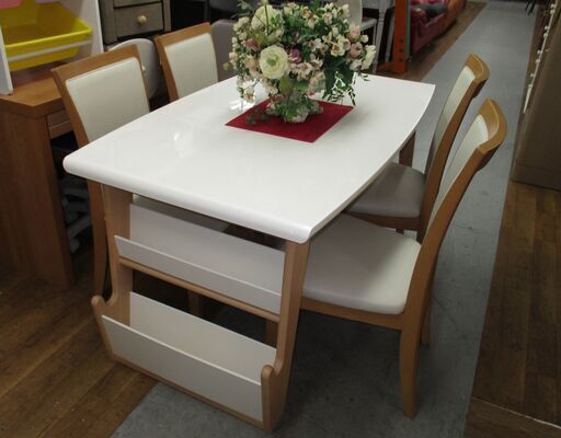 R536 NITORI ダイニング5点セット、4人用ダイニングセット、幅135cm Used・美品