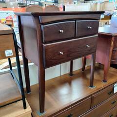 愛品倶楽部柏店】karimoku サイドテーブル(マガジンラック付) コロニアル