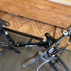 【AMERICAN EAGLE VAIL前後タイヤ・チューブ新品！】泥除け付き 3×6速　700×28cクロスバイク　ブラック