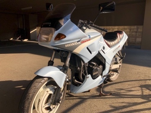 スズキ vt250f