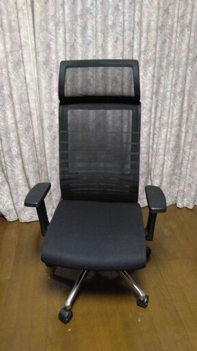 コイズミのハイバックチェア