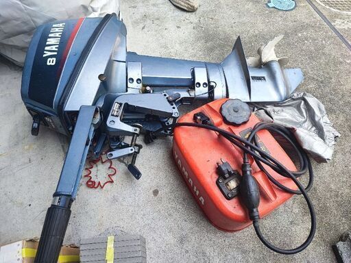 ヤマハ船外機　8馬力　燃料タンク付き