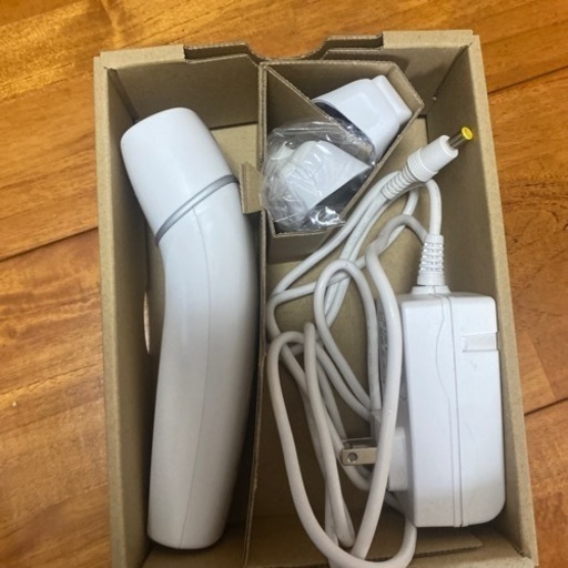 K18スカルブルーダイヤホワイトダイヤ入りペンダントネックレス