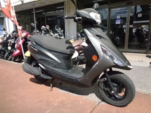 NO.5033　ＡＸＩＳ１２５Ｚ（アクシスＺ）　ＳＥＤ７Ｊ　４サイクルエンジン　ＦＩ車　マッドグレー　☆彡