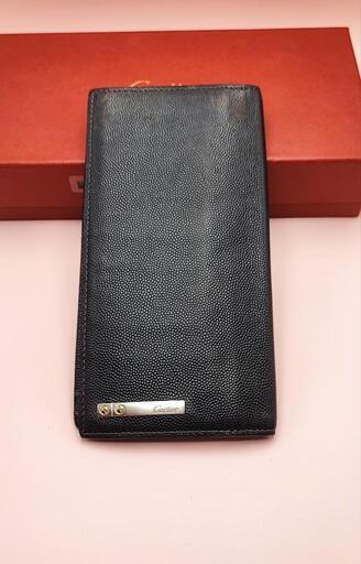 カルティエ　長財布　札入れ　キャビアスキン　箱など備品付き
